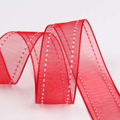 25 มิลลิเมตรของรางวัล38 มิลลิเมตร สายขอบพอลิเอสเตอร์ Organza ริบบิ้น สําหรับการบรรจุของขวัญดอกไม้