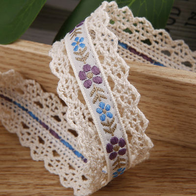 2.5 ซม. สร้อยขีดขอบ Flroal Jacquard Ribbon การบรรจุของขวัญ สร้อยพอลิเอสเตอร์สําหรับการบรรจุ