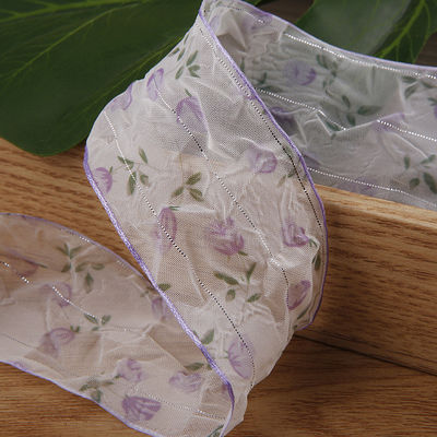 40 มิลลิเมตร 50 มิลลิเมตร Organza Ribbon with Floral Printed Polyester Ribbon OEM สะดวกต่อสิ่งแวดล้อม
