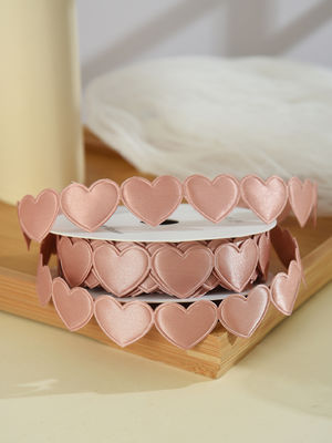 1.5cm*9m 2.5cm*9m Heart Shape วันวาเลนไทน์ พอลิเอสเตอร์ เครื่องรางของขวัญ สําหรับบรรจุของขวัญหรู