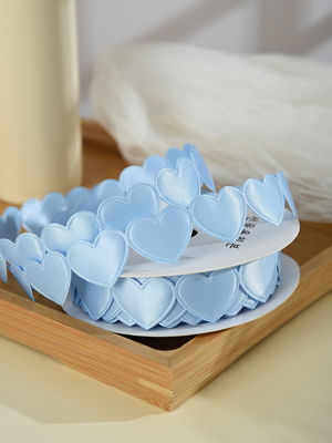 1.5cm*9m 2.5cm*9m Heart Shape วันวาเลนไทน์ พอลิเอสเตอร์ เครื่องรางของขวัญ สําหรับบรรจุของขวัญหรู